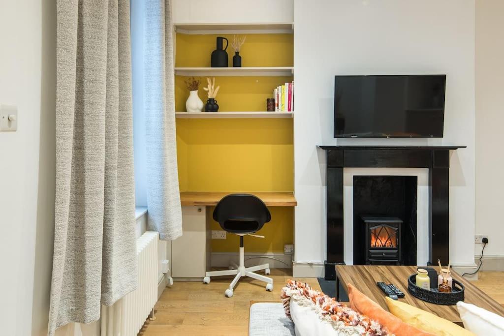 Appartamento Superb Retreat Central Next Tube Londra Esterno foto