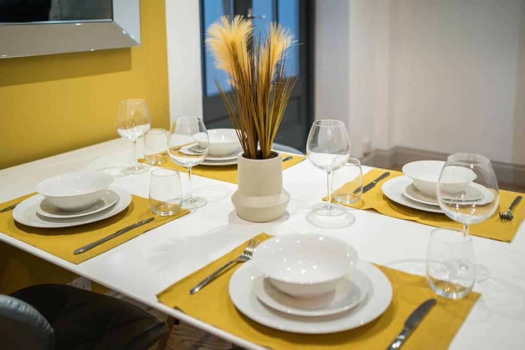 Appartamento Superb Retreat Central Next Tube Londra Esterno foto